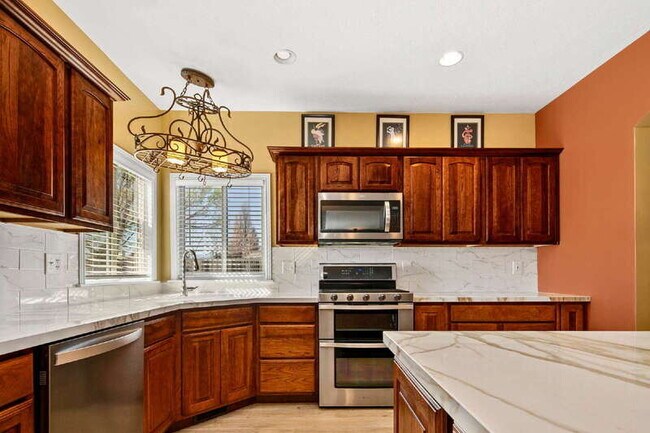 Building Photo - 2295 W Apgar Creek Dr