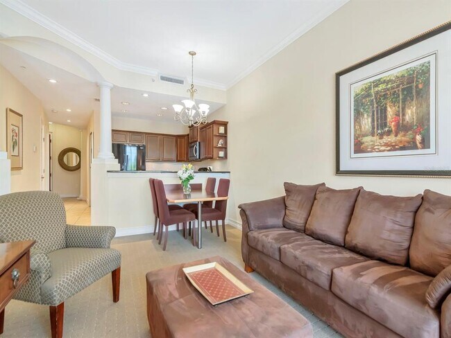 Building Photo - 13941 Clubhouse Dr