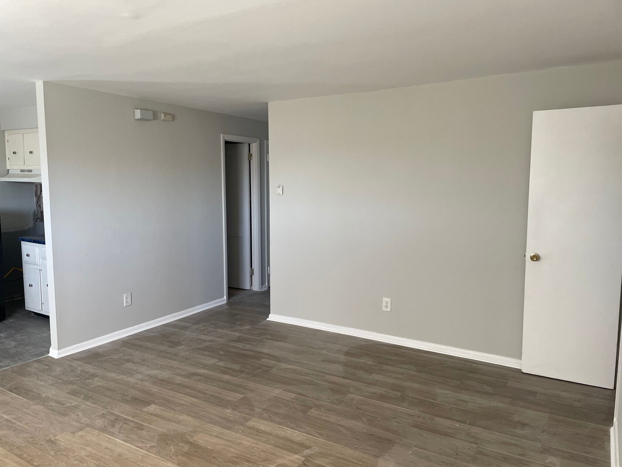 Building Photo - 4818 Unruh Ave