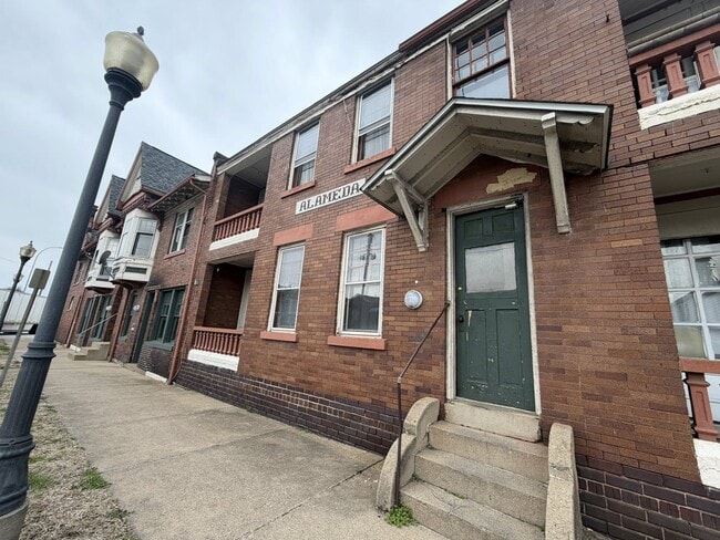 Building Photo - 715 Elberon Ave