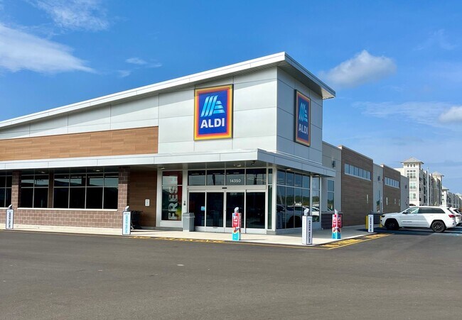 Building Photo - Beautiful 4 bedroom home in Settlement at Shoe Creek