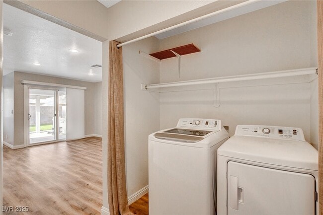 Building Photo - 446 Nettleton Cir