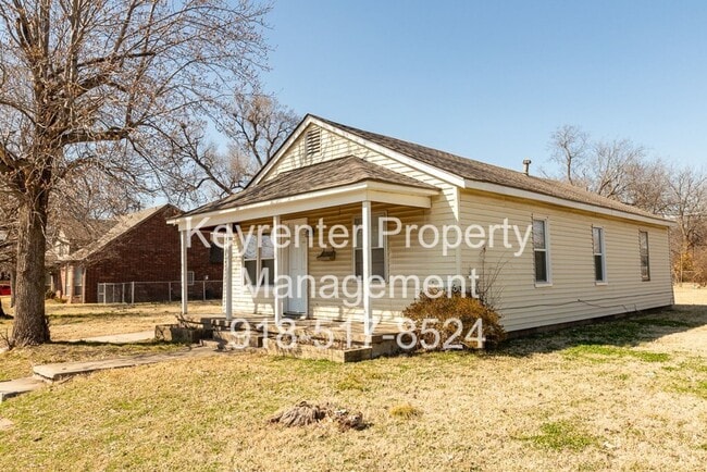 Building Photo - 3 BED/ 1 BATH IN UP AND COMING NEIGHBORHOOD