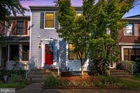Building Photo - 8605 Western Oak Dr
