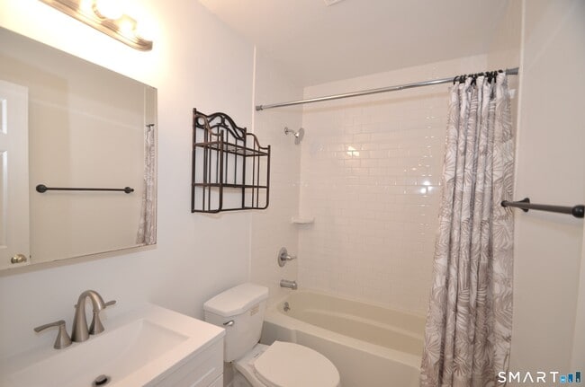 Building Photo - 125 Warner Hill Rd