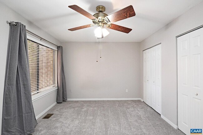 Building Photo - 1032 Cheshire Ct