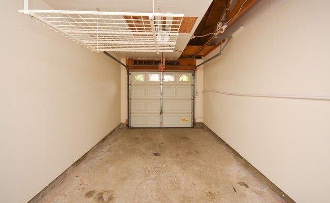 Building Photo - *Move In Special* 55+ Senior Community Located on  Peacock Hills!!