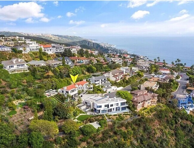 Building Photo - Azari PM-Juccuzi- half acre luxurious land...