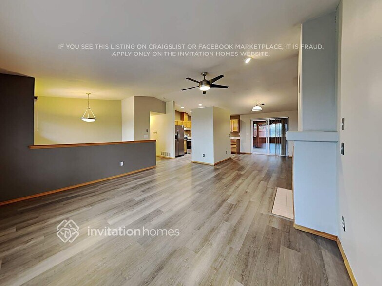 Building Photo - 17617 Upland Dr