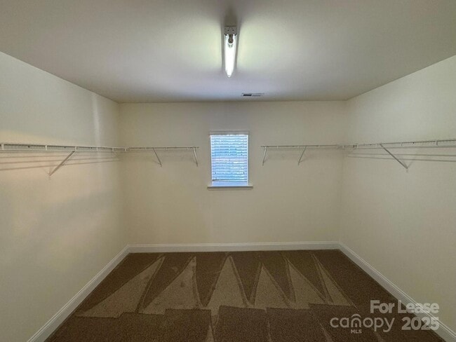 Building Photo - 6622 Latherton Ln
