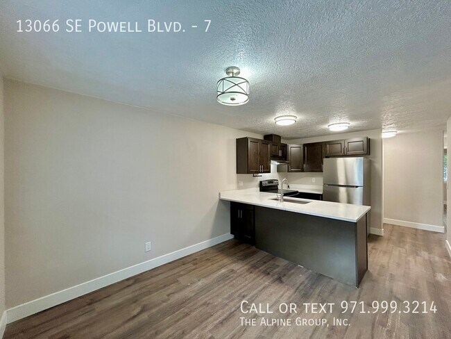 Building Photo - 13066 SE Powell Blvd