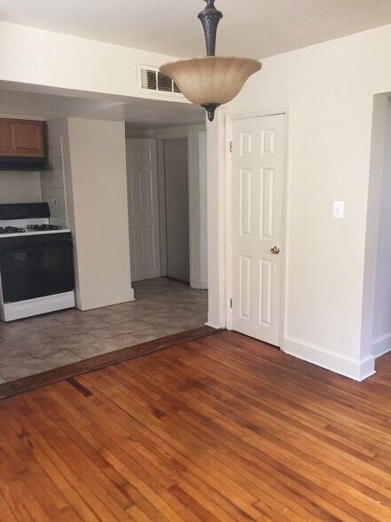 Kitchen/Dining Room - 4125 Fairfax Rd