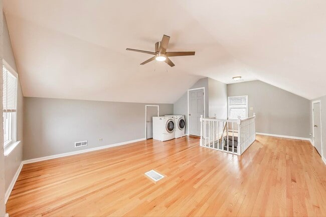 Building Photo - 4118 Prairie Ave