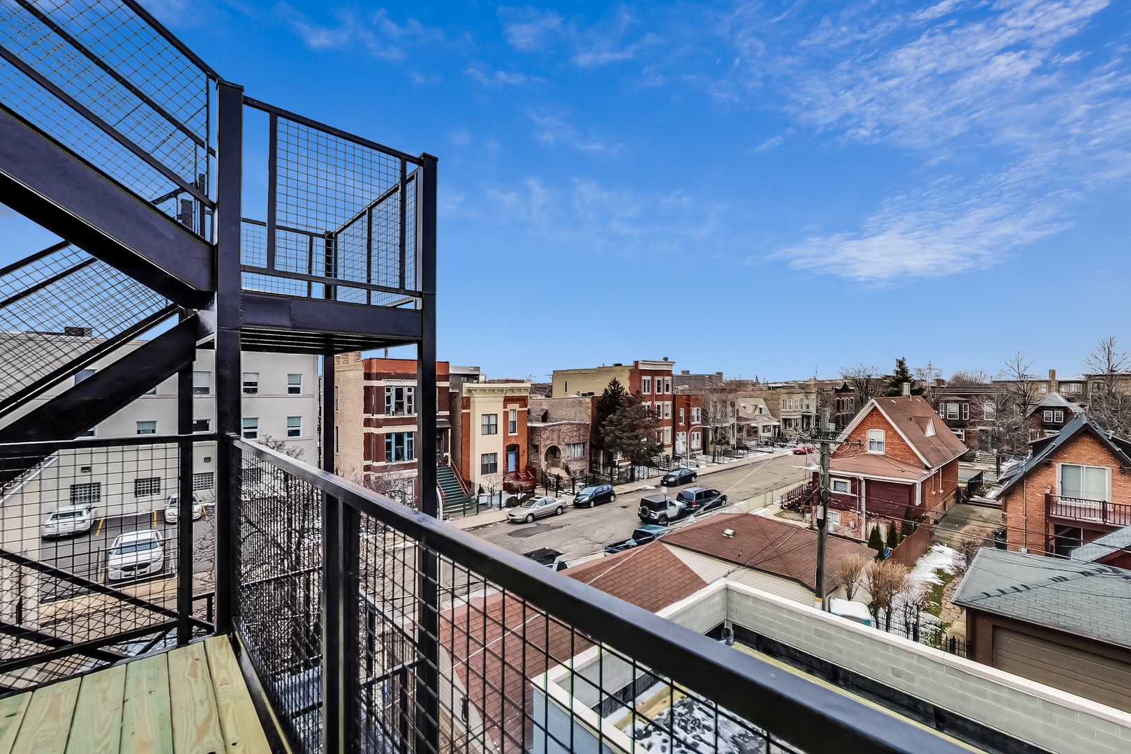 Building Photo - 1042 S Oakley Blvd