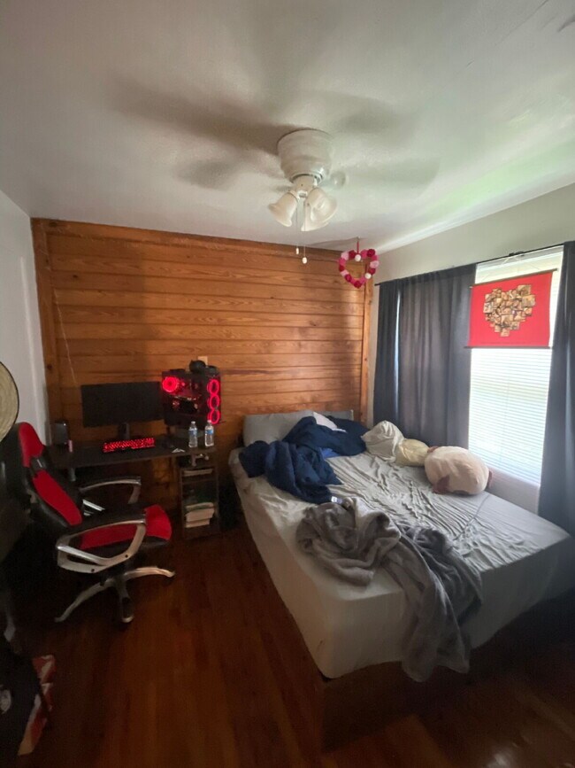 Building Photo - Great 1 bedroom near FSU