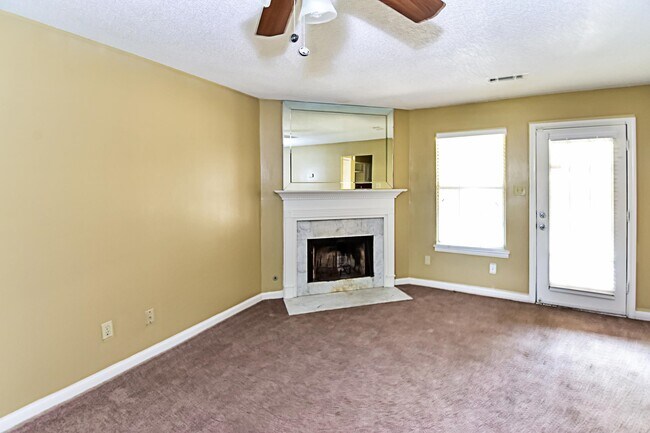 Building Photo - 1677 Ranmar Dr