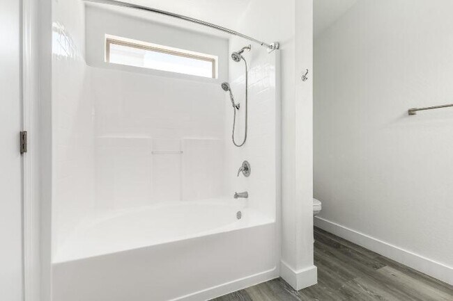 Building Photo - 993 S 239th Dr