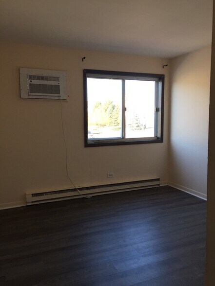 Building Photo - 456 George St