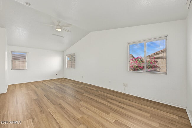 Building Photo - 4008 W Bloomfield Rd