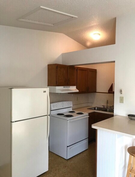 Building Photo - 4180 Jannie Dr