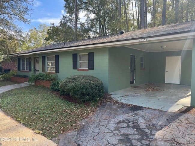 Primary Photo - 1494 Bessent Rd