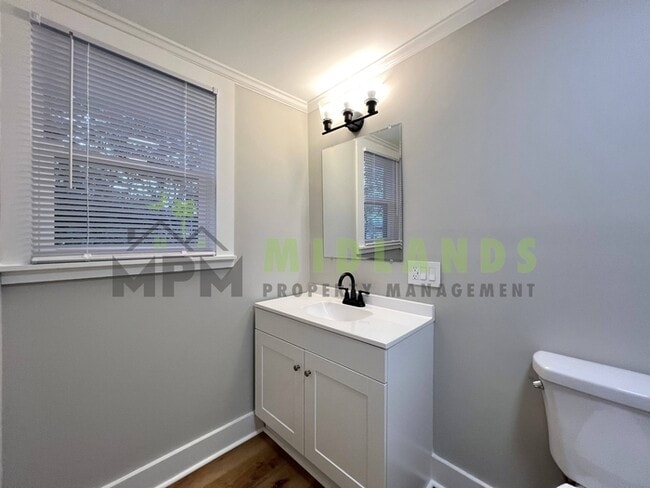 Building Photo - 1348 Ramblin Rd