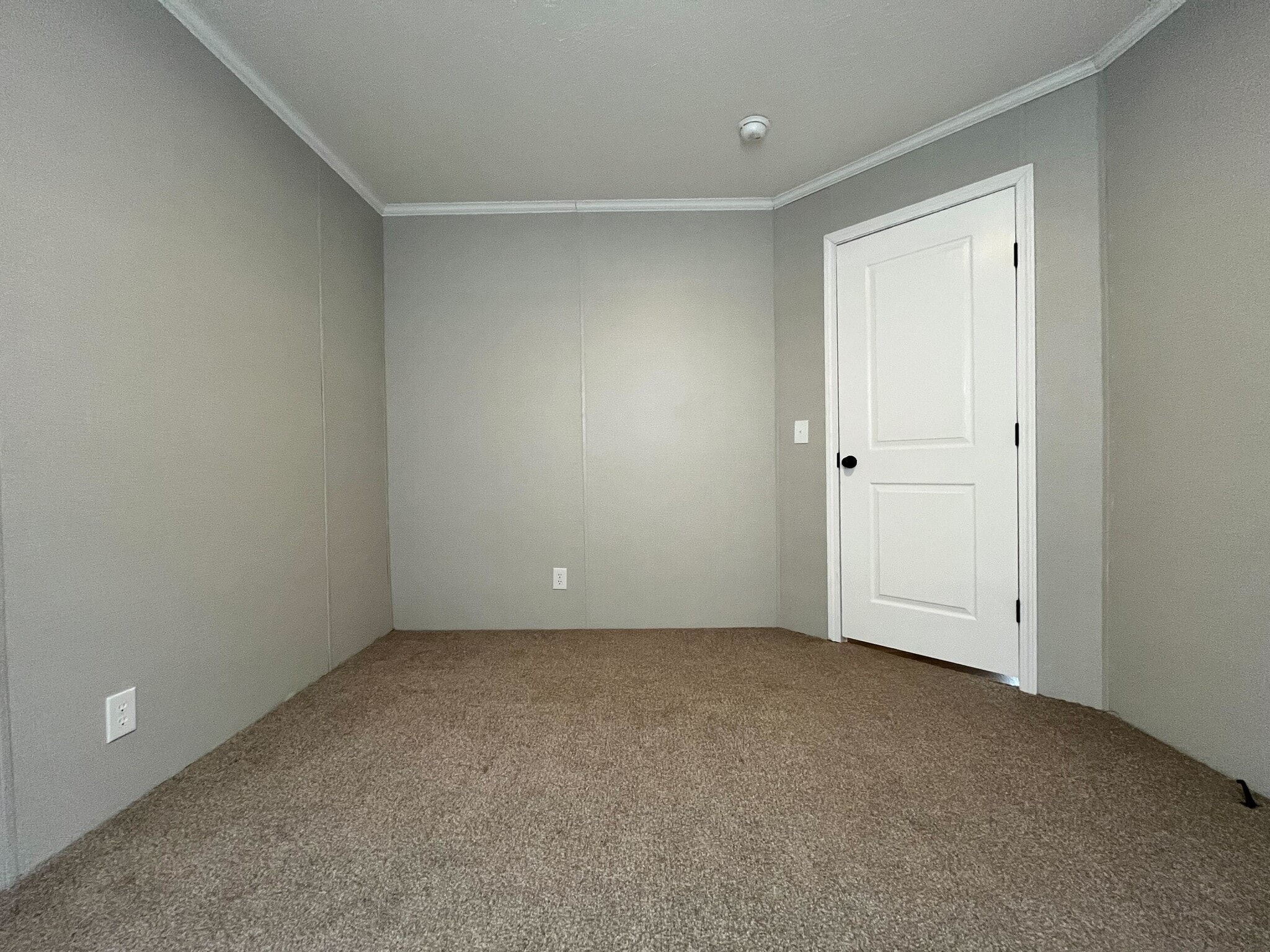 Building Photo - 1400 Georgia St