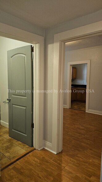 Building Photo - 2655 College St