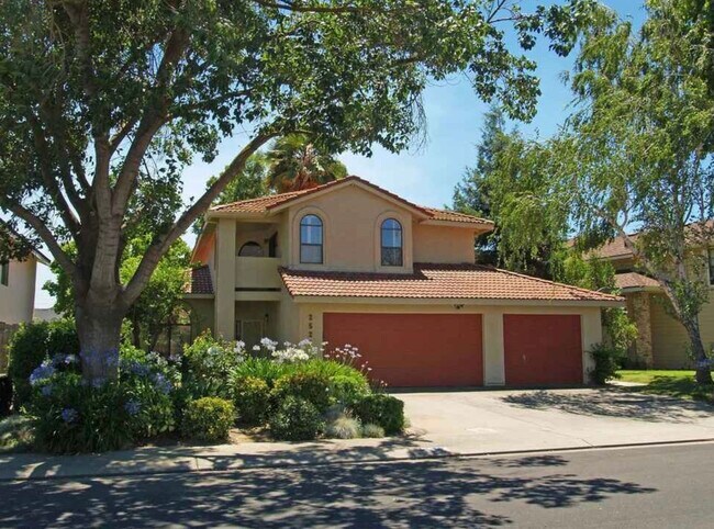 Primary Photo - 2524 Garlandwood Dr