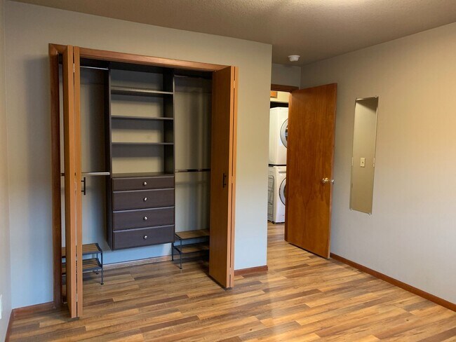 Building Photo - TFSC-A400