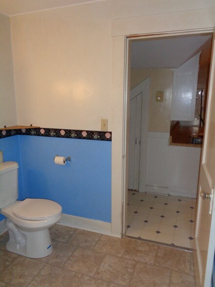 Building Photo - 51 South St