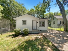 Building Photo - 114 McKinley St