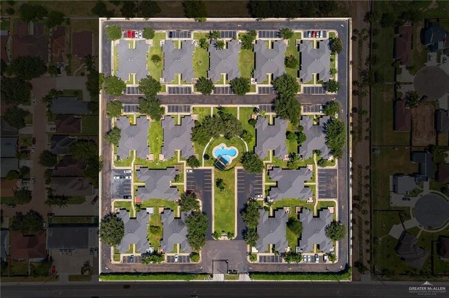 Building Photo - 1530 W Hall Acres Rd