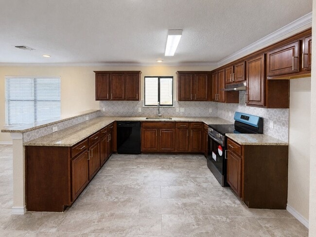 Building Photo - 11427 Creek Eagle
