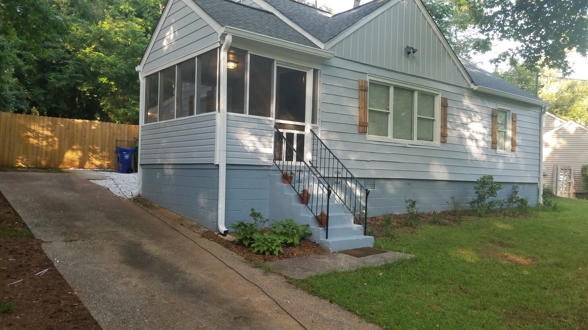 Building Photo - 1920 Wildwood Dr