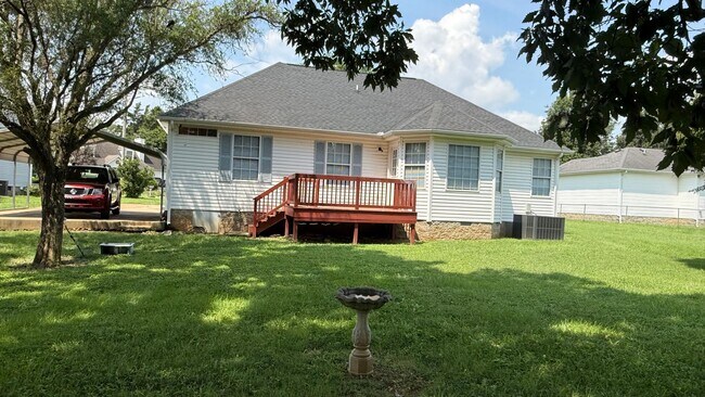 Building Photo - 502 Bloomfield Ct