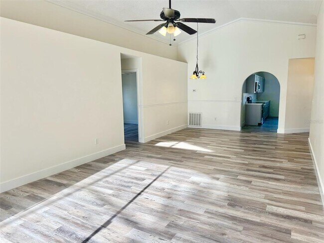 Building Photo - 2162 Marathon Ct
