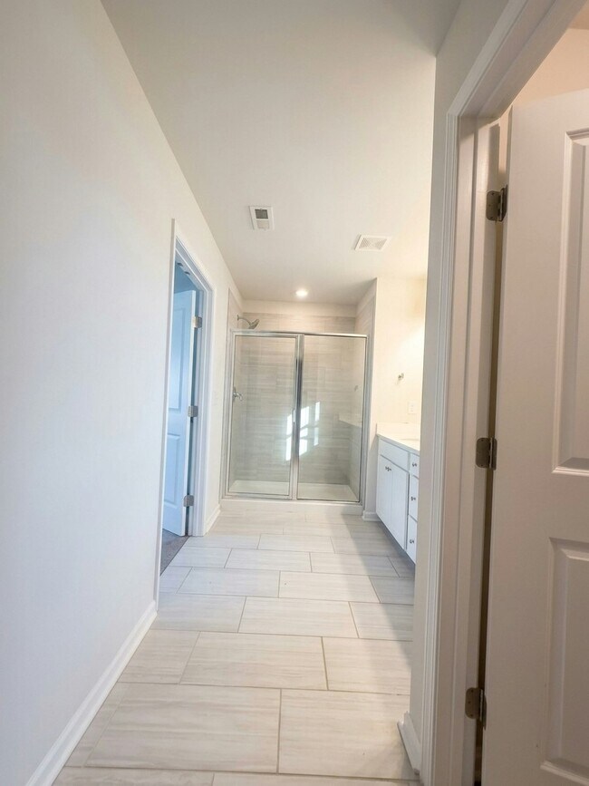 Building Photo - 311 Mahone Dr