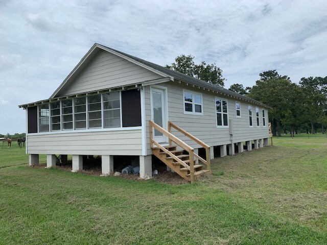 Building Photo - 29231 Sheffield Rd