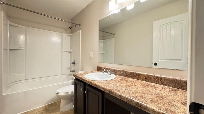 Building Photo - 4408 Black Hills Dr NW