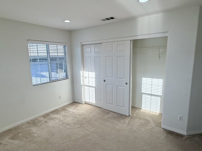 Building Photo - 11226 Evergreen Loop