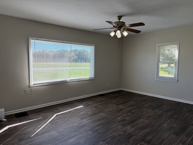 Building Photo - 3755 N County Rd 600 W