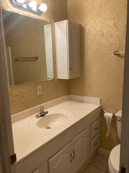 Bathroom - 629 Forest Lake Dr N