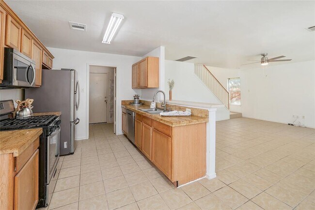 Building Photo - 11414 Eddie Egan Ln