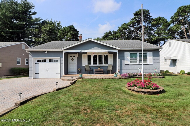 Building Photo - 43 Whitmore Dr
