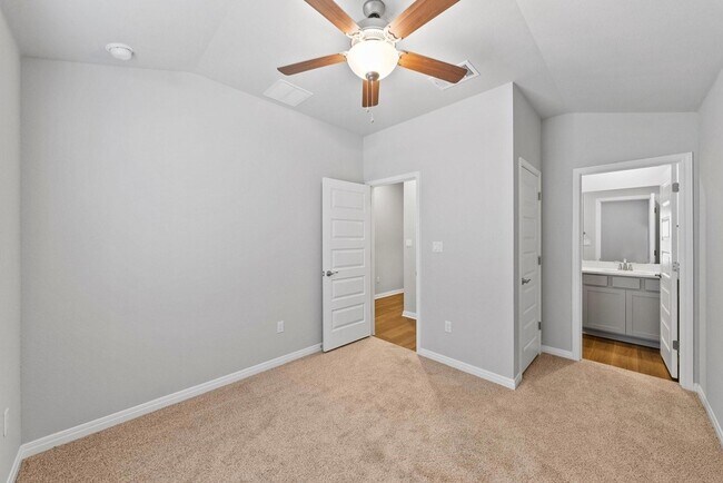 Building Photo - 12300 Purple Prairie Ln
