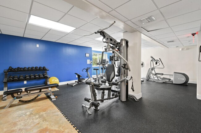 Building Photo - 2774 S Ocean Blvd