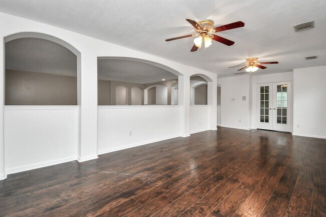Building Photo - 8522 Chancellorsville Ln