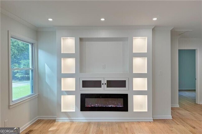 Building Photo - 1967 Sumter St NW