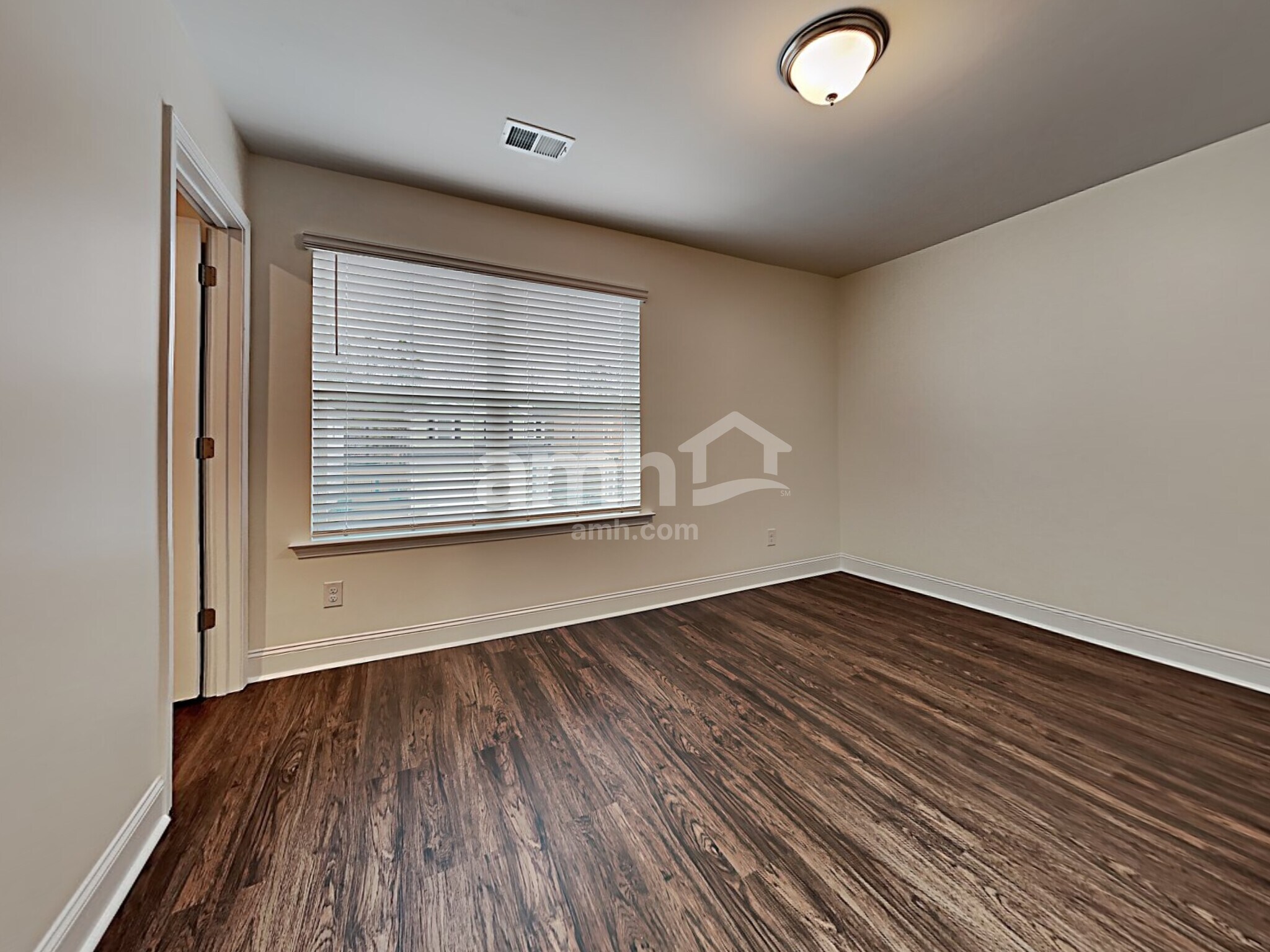 Building Photo - 1818 Produce Ln